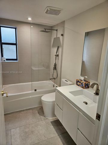 20401 NE 30th Ave 112-8, Aventura, FL 33180