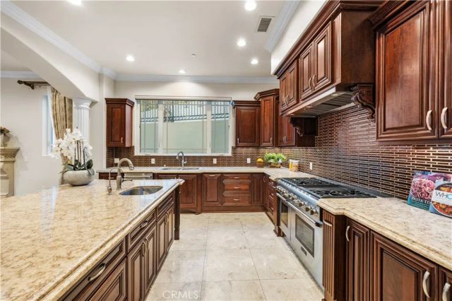 805 West Road, La Habra Heights, CA 90631