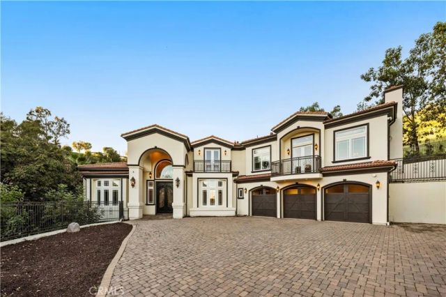 805 West Road, La Habra Heights, CA 90631