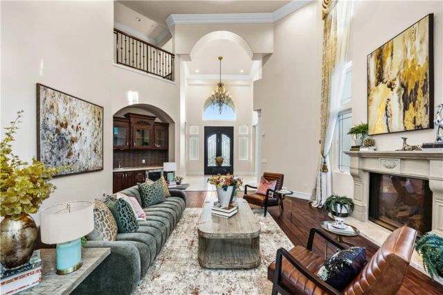 805 West Road, La Habra Heights, CA 90631