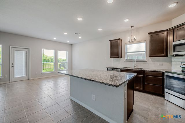 631 Friar Tuck Drive, Temple, TX 76502