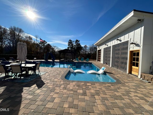 1805 S Main Street, Graham, NC 27253