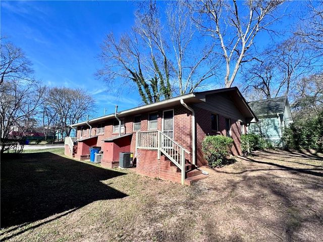 2476 Maple Street, East Point, GA 30344