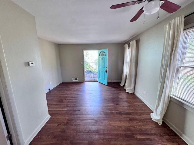 2476 Maple Street, East Point, GA 30344