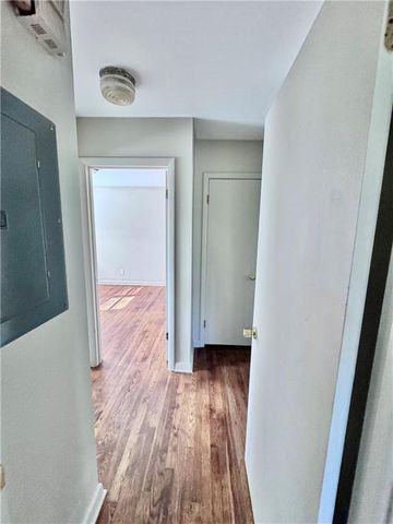 2476 Maple Street, East Point, GA 30344