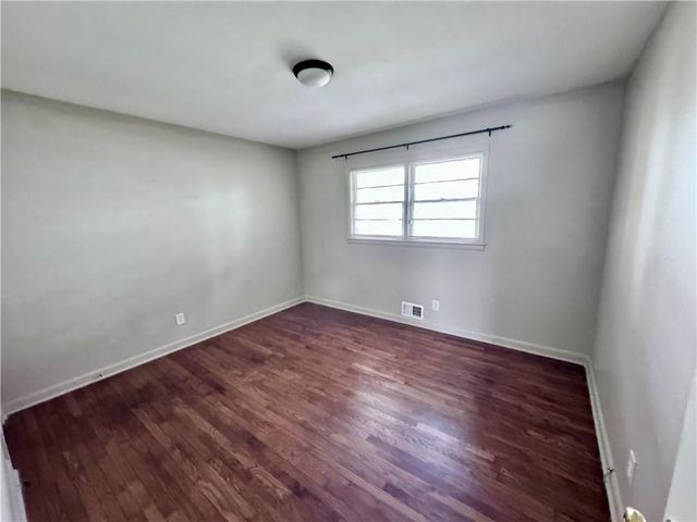 2476 Maple Street, East Point, GA 30344