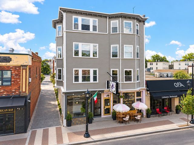 226 Atwells Avenue 3, Providence, RI 02903
