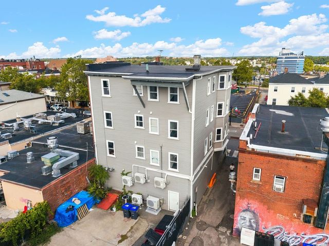 226 Atwells Avenue 3, Providence, RI 02903