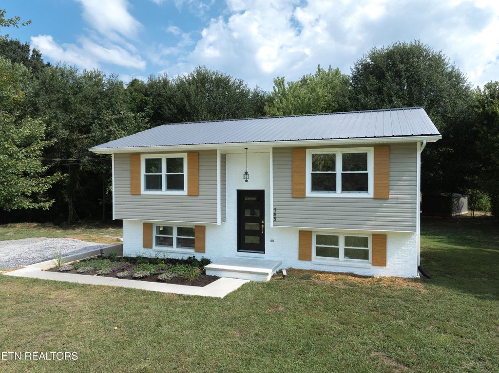 145 Helms Drive, Madisonville, TN 37354