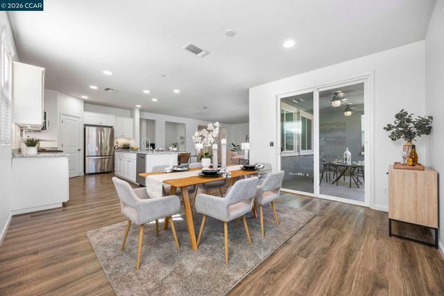 951 Dainty Ave, Brentwood, CA 94513