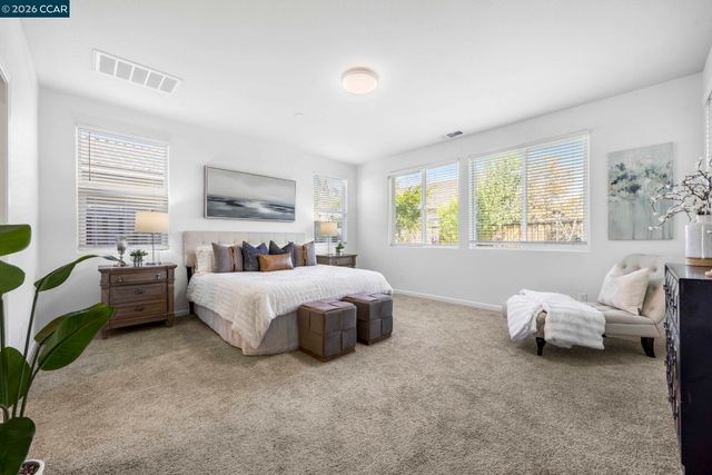 951 Dainty Ave, Brentwood, CA 94513