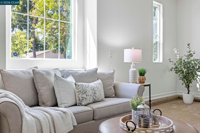 951 Dainty Ave, Brentwood, CA 94513