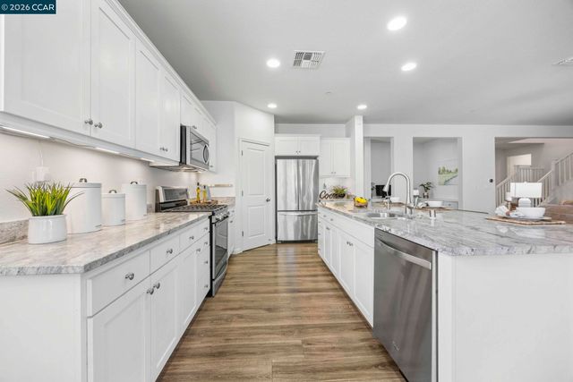 951 Dainty Ave, Brentwood, CA 94513