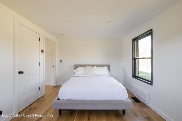 106 Station Road, Salisbury Mills, NY 12577