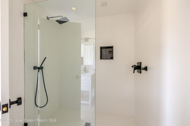 106 Station Road, Salisbury Mills, NY 12577