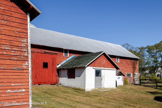 106 Station Road, Salisbury Mills, NY 12577