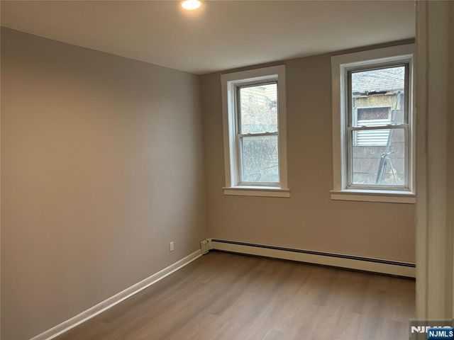 220 Palisade Avenue 1B, Garfield, NJ 07026