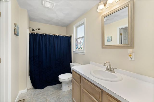 239 Ausdale Road, Cranston, RI 02910