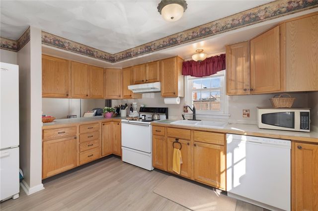 239 Ausdale Road, Cranston, RI 02910