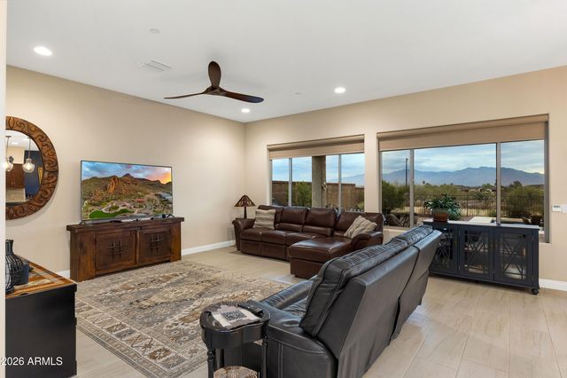8508 N VAN CLEEVE Lane, Tucson, AZ 85743