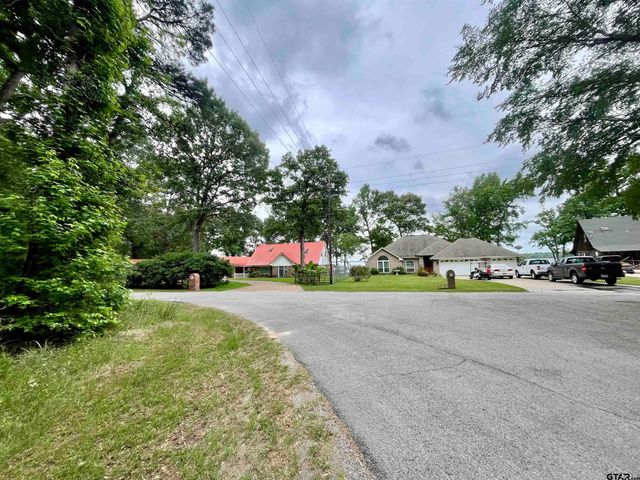 501 Charlya Dr, Bullard, TX 75757