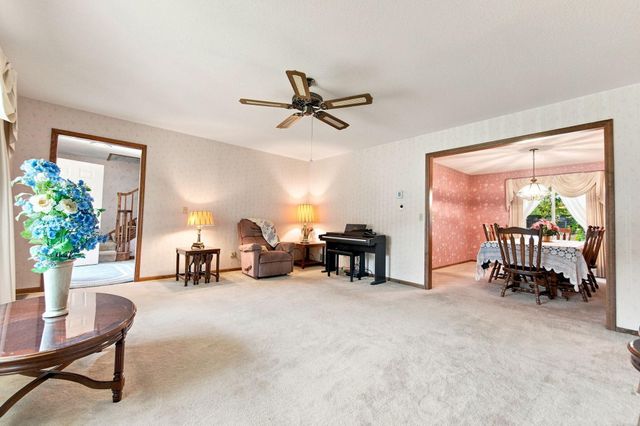 3017 Standridge Place, Maplewood, MN 55109