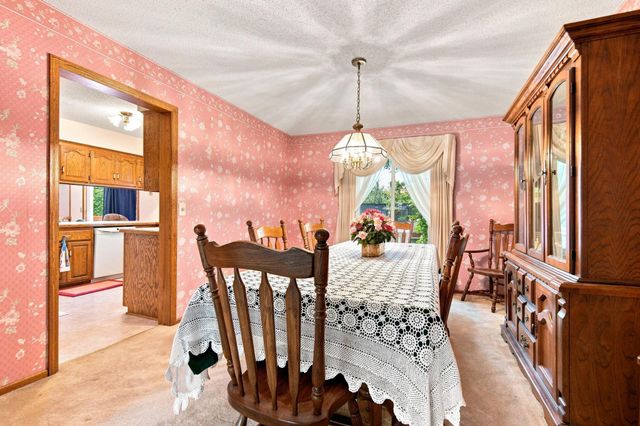 3017 Standridge Place, Maplewood, MN 55109