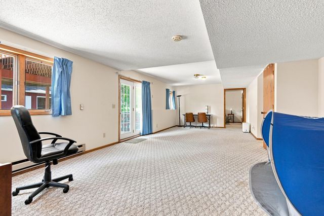 3017 Standridge Place, Maplewood, MN 55109