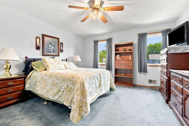 3017 Standridge Place, Maplewood, MN 55109