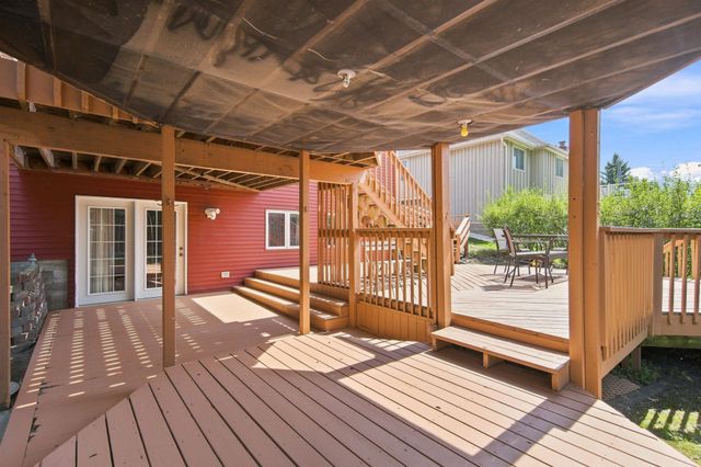3017 Standridge Place, Maplewood, MN 55109