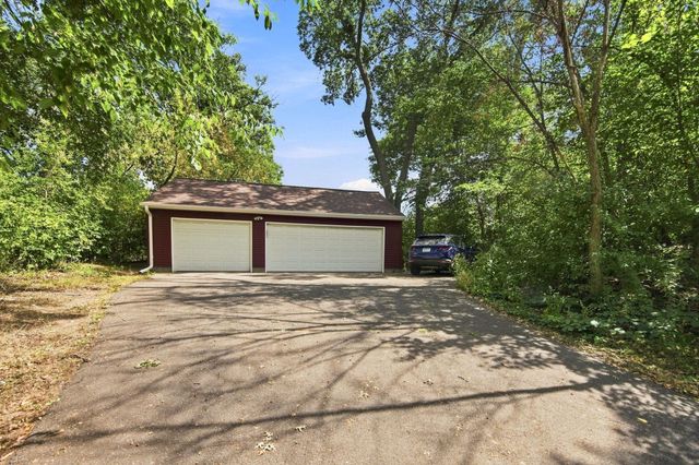 3017 Standridge Place, Maplewood, MN 55109