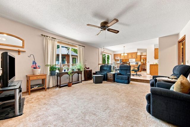3017 Standridge Place, Maplewood, MN 55109