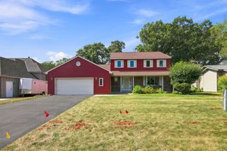 3017 Standridge Place, Maplewood, MN 55109