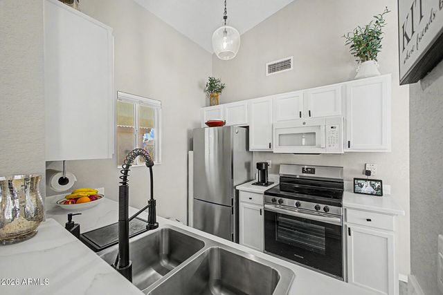 1803 E PALM BEACH Drive, Chandler, AZ 85249