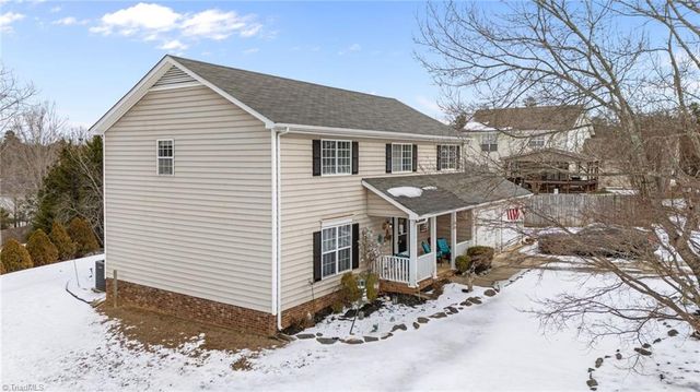 3913 Colony Ridge Court, Jamestown, NC 27282