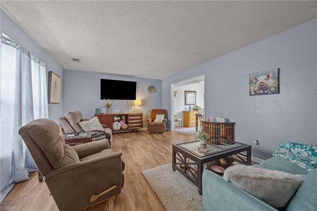 3913 Colony Ridge Court, Jamestown, NC 27282