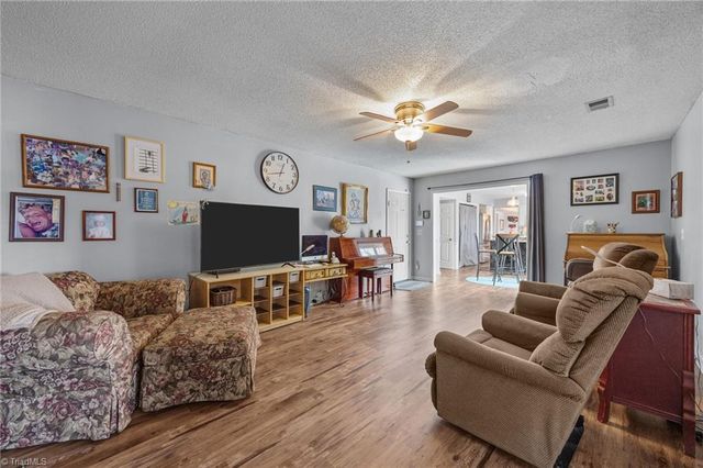 3913 Colony Ridge Court, Jamestown, NC 27282