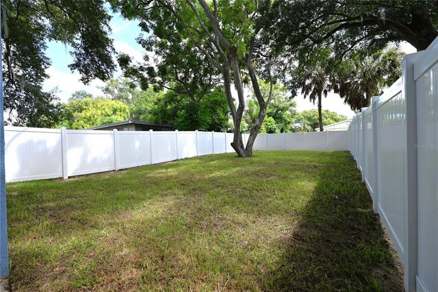 1013 N BRUNNELL PARKWAY, Lakeland, FL 33805