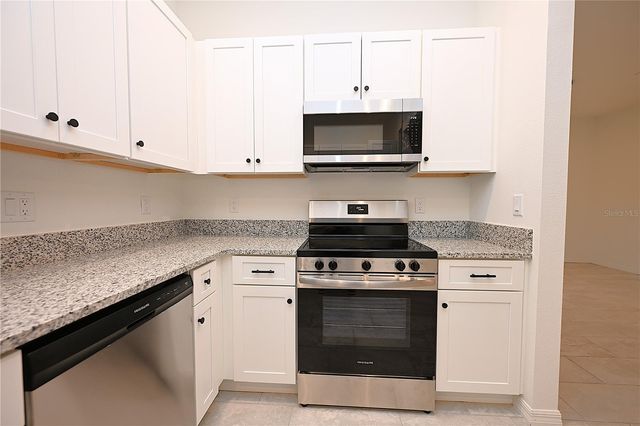 1013 N BRUNNELL PARKWAY, Lakeland, FL 33805