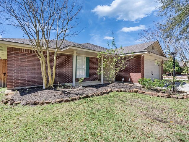 2410 Sherwood Hollow Lane, Houston, TX 77339