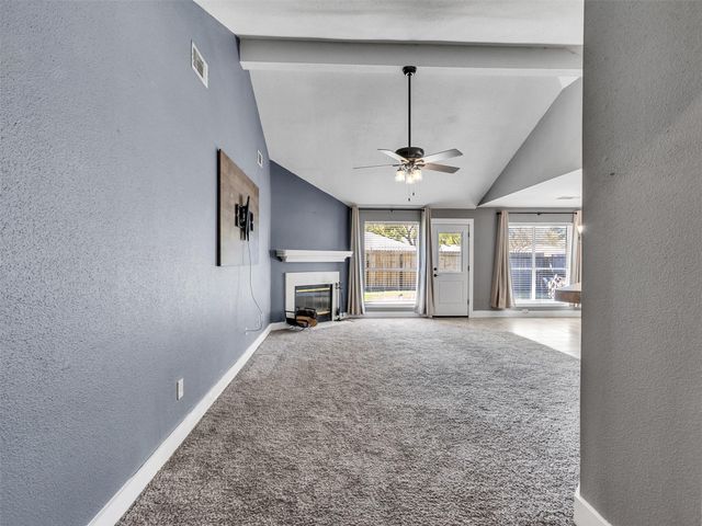 2410 Sherwood Hollow Lane, Houston, TX 77339