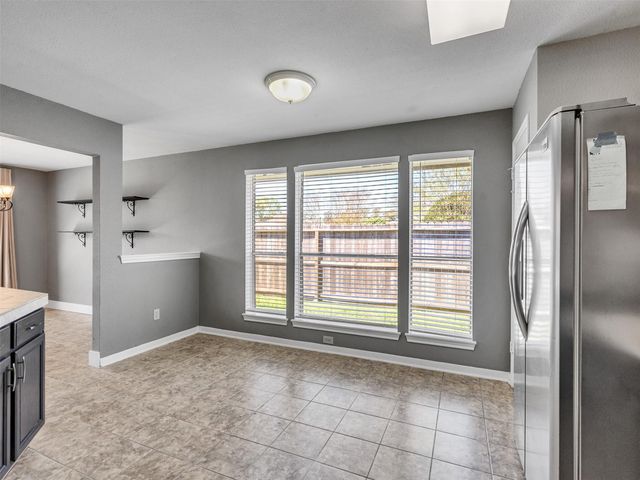 2410 Sherwood Hollow Lane, Houston, TX 77339