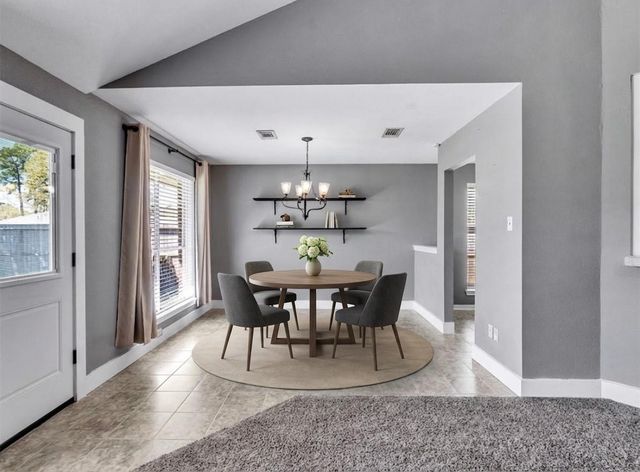 2410 Sherwood Hollow Lane, Houston, TX 77339