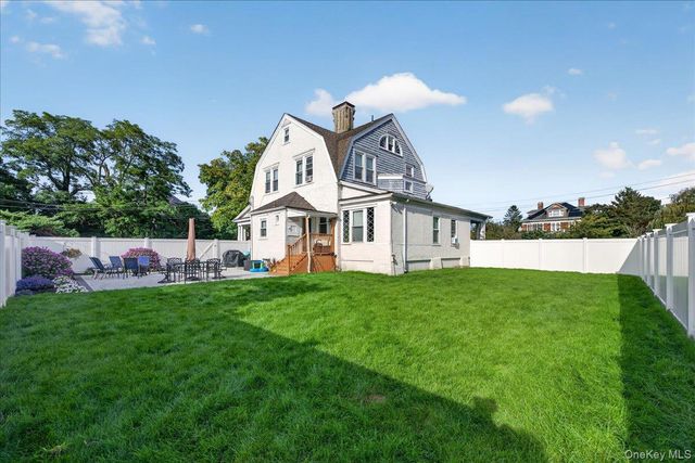 258 N Ocean Avenue, Patchogue, NY 11772