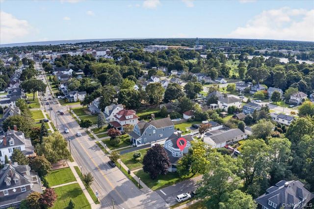 258 N Ocean Avenue, Patchogue, NY 11772