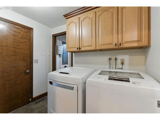 25422 S LAURA Ln, Estacada, OR 97023