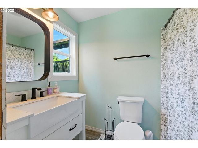 25422 S LAURA Ln, Estacada, OR 97023