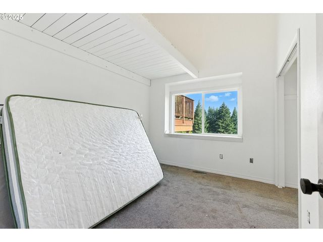 25422 S LAURA Ln, Estacada, OR 97023