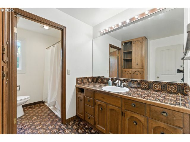 25422 S LAURA Ln, Estacada, OR 97023