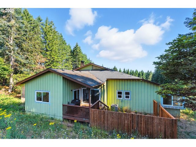 25422 S LAURA Ln, Estacada, OR 97023